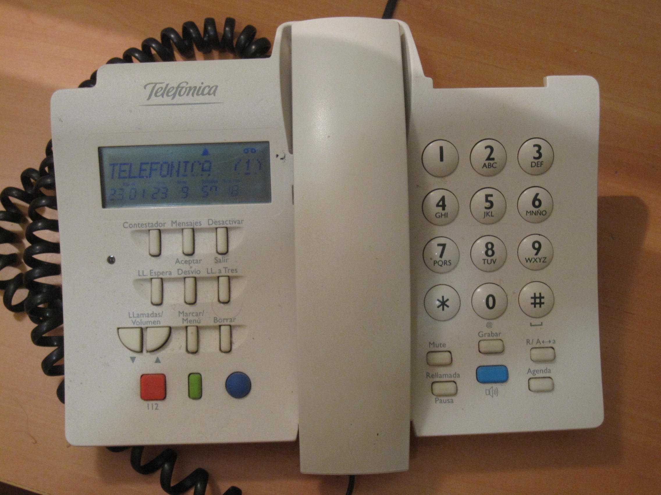 Telefon.JPG